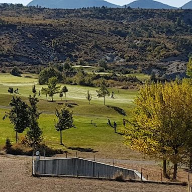 Vista de algunos hoyos del campo de Golf de las Margas