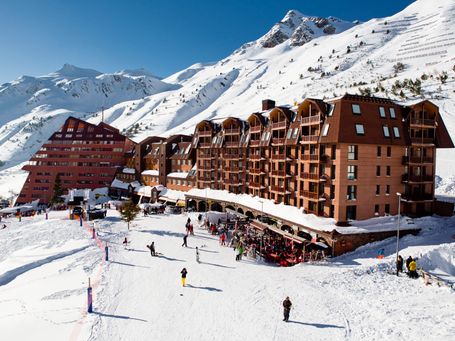 estación de esquí en los pirineos aragoneses