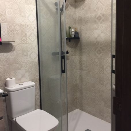 los 4 apartamentos tienen cuartos de baño con ducha.